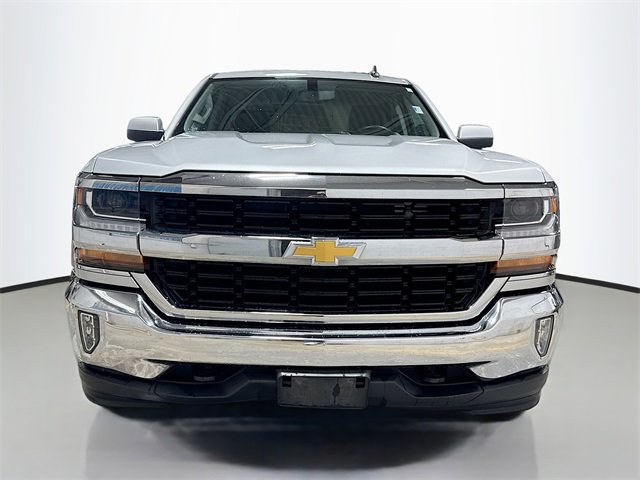 2018 Chevrolet Silverado 1500 LT photo 2