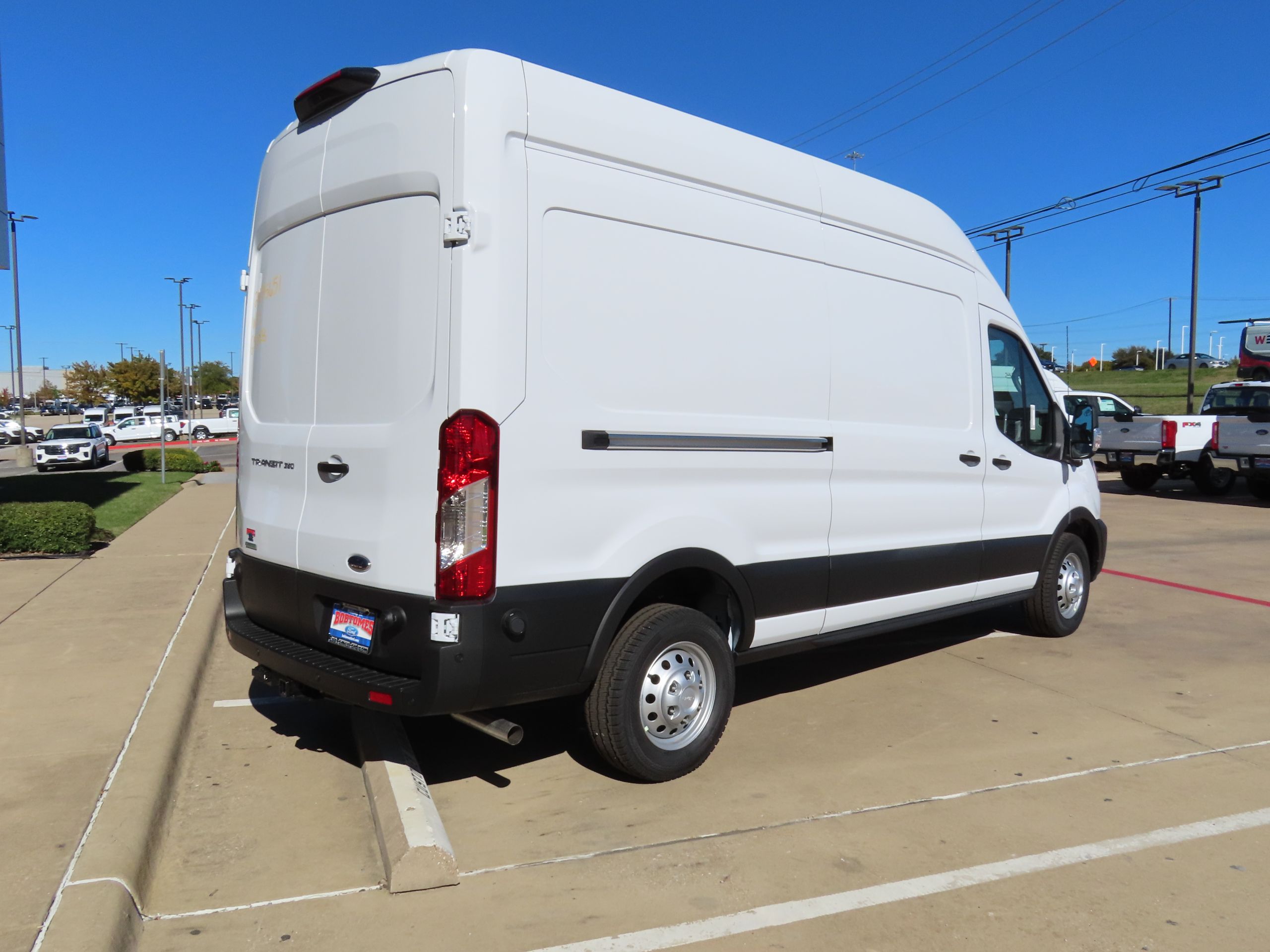 2024 Ford Transit photo 3