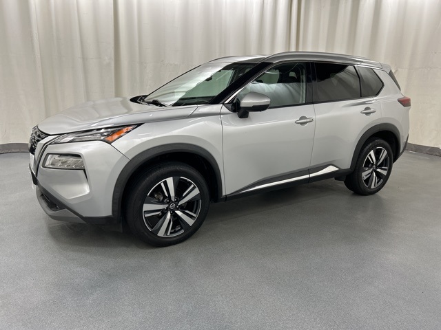 2021 Nissan Rogue SL photo 2