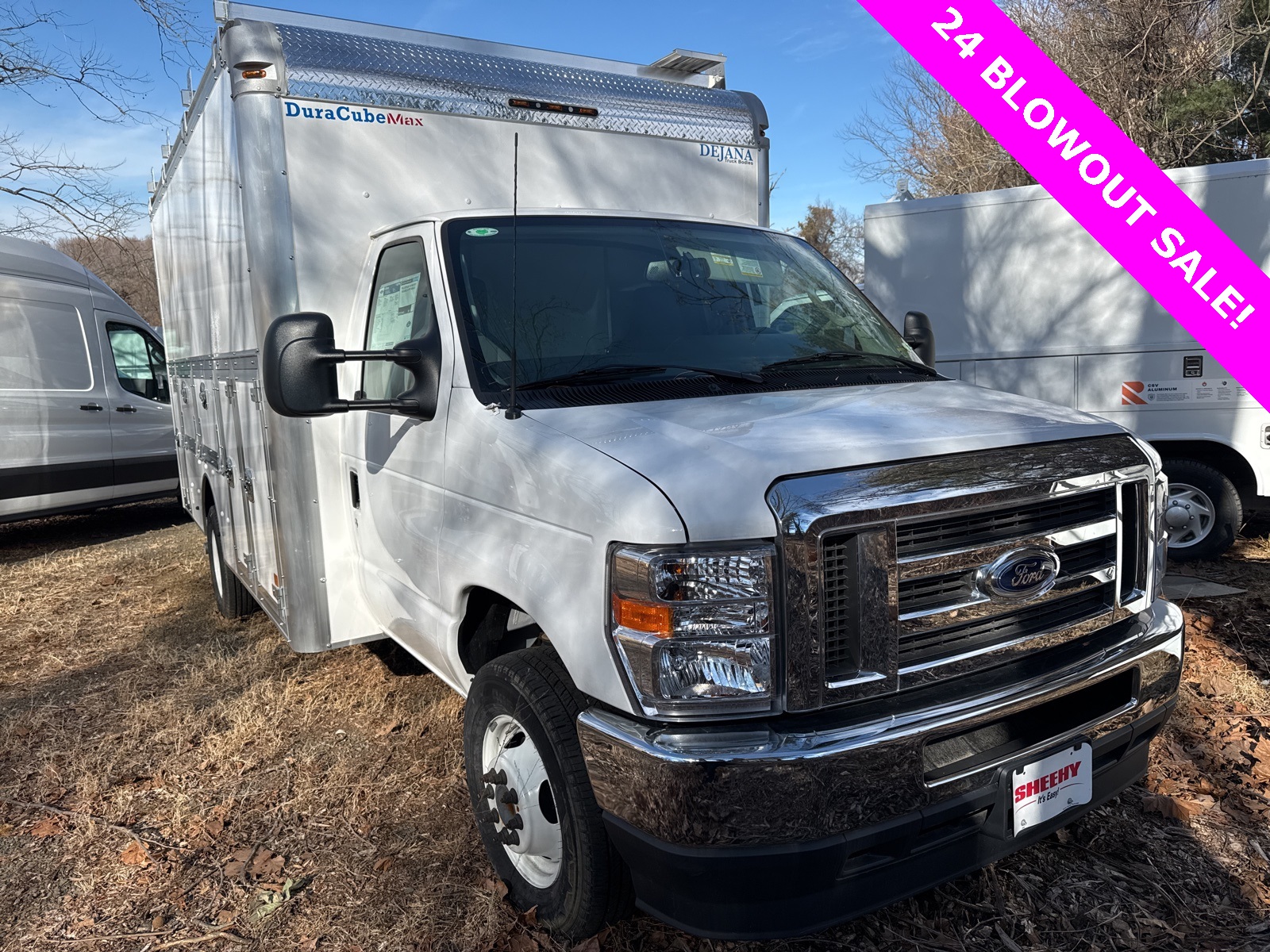 2024 Ford E-Series Cutaway Base's photo