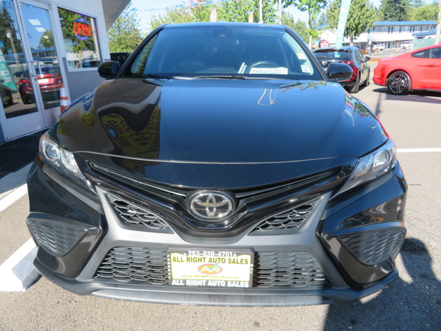 2021 Toyota Camry SE photo 6
