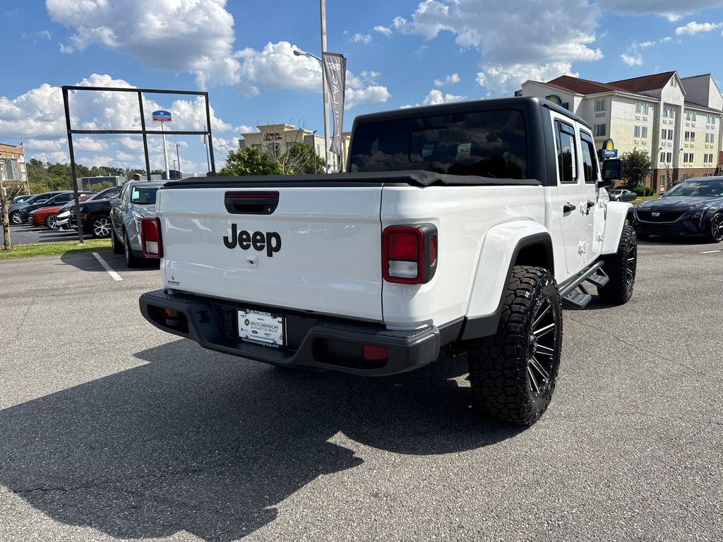 2024 Jeep Gladiator Sport photo 3