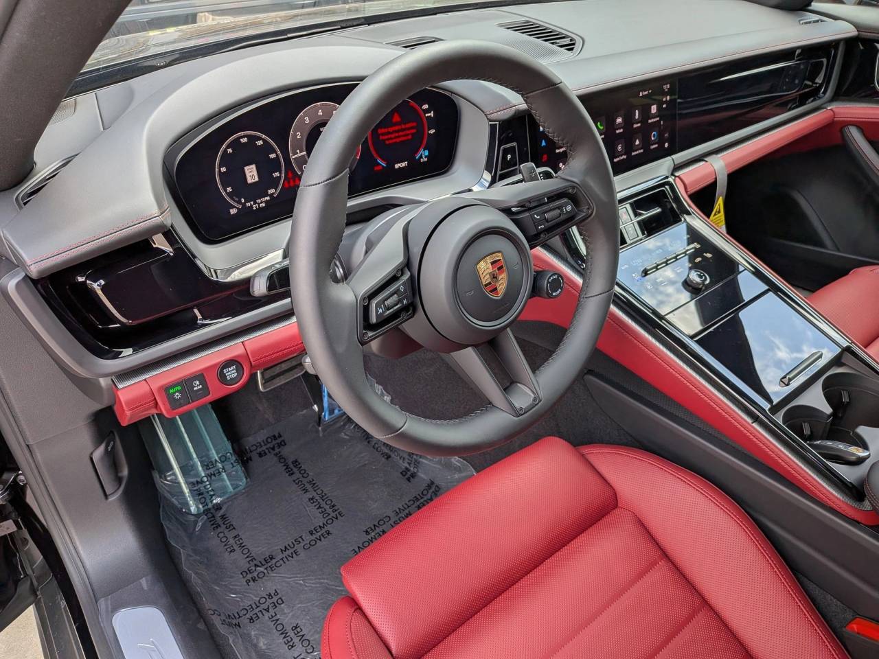 2025 Porsche Panamera 4 photo 4