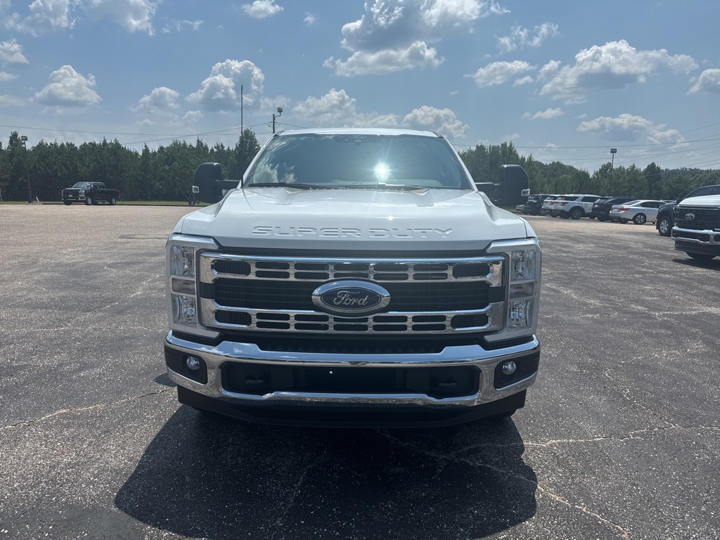 2026 Ford F-250 XLT photo 7