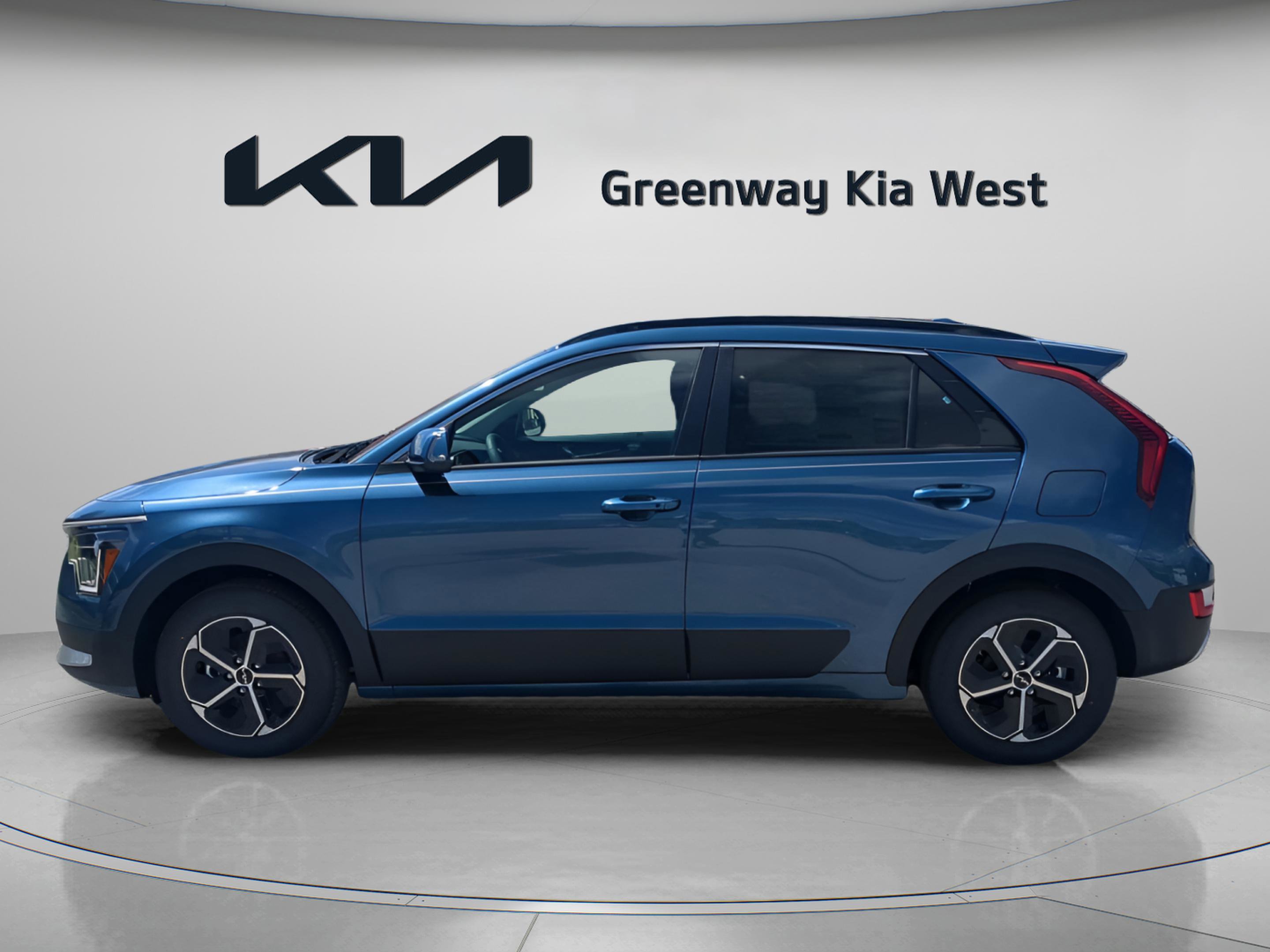2025 Kia Niro EX photo 4