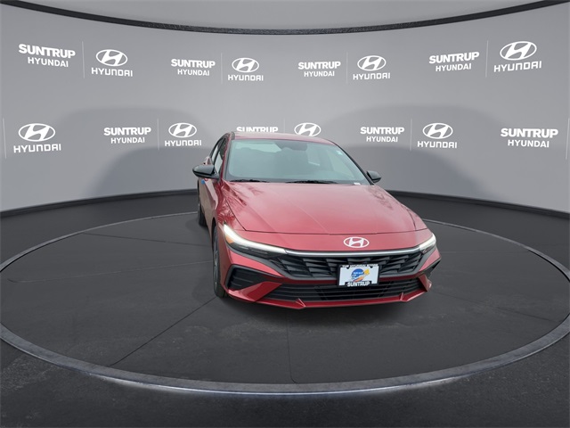 2025 Hyundai Elantra SEL Sport photo 3