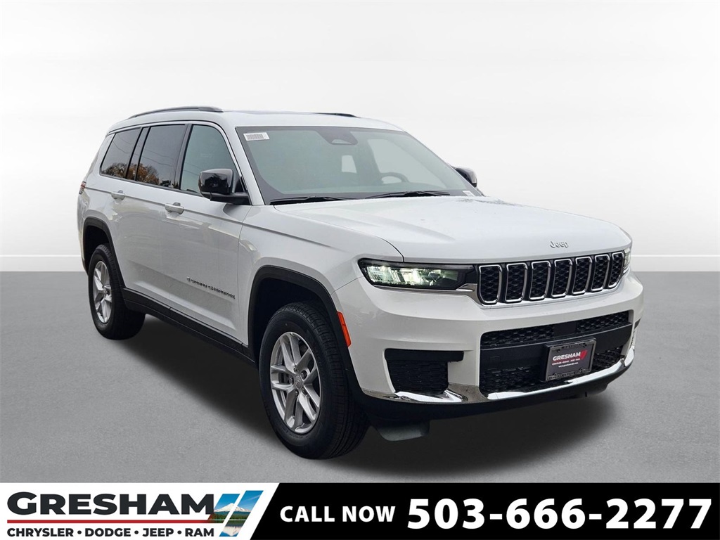 2025 Jeep Grand Cherokee L Laredo's photo