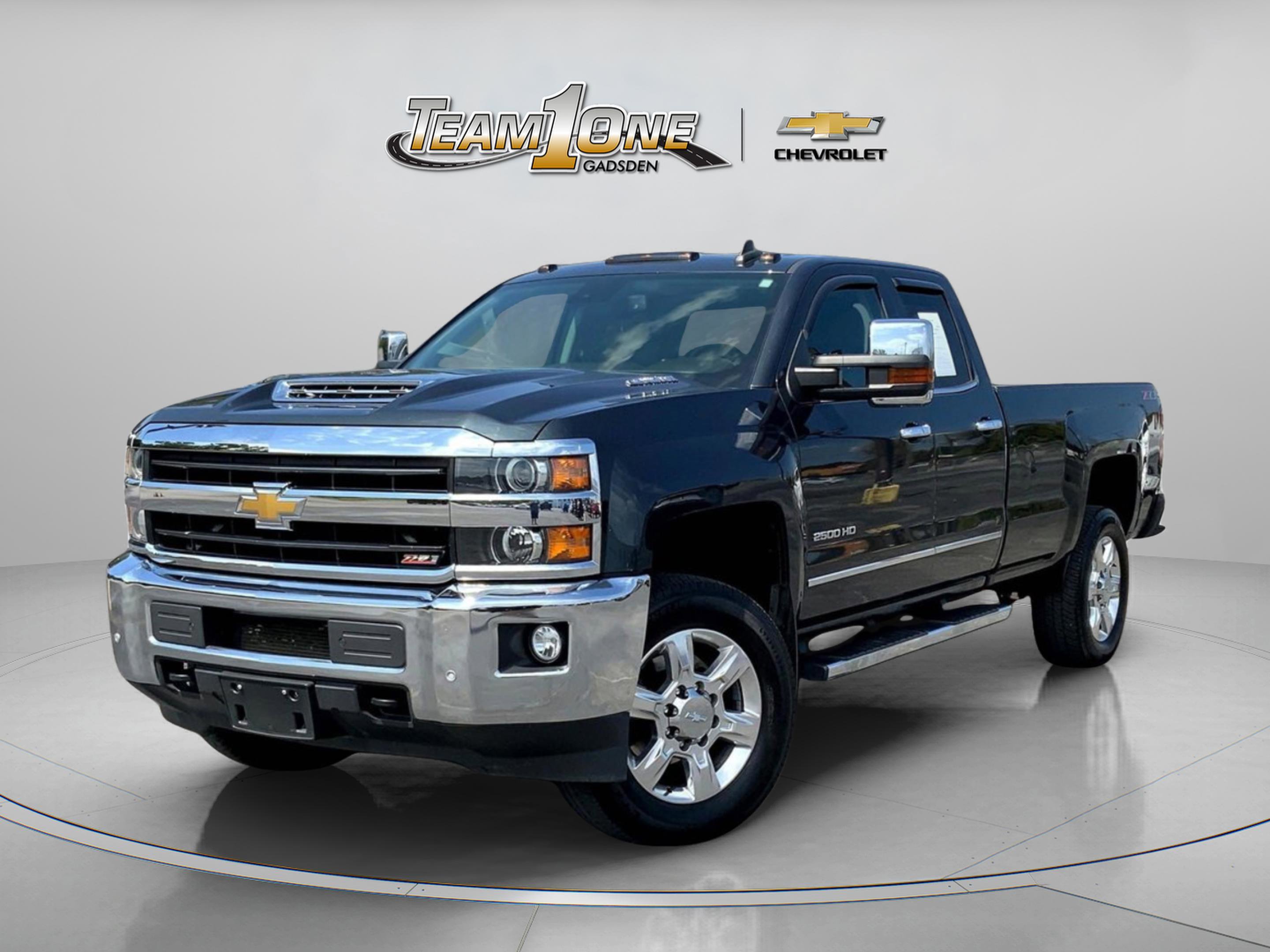 2018 Chevrolet Silverado 2500HD LTZ photo 3