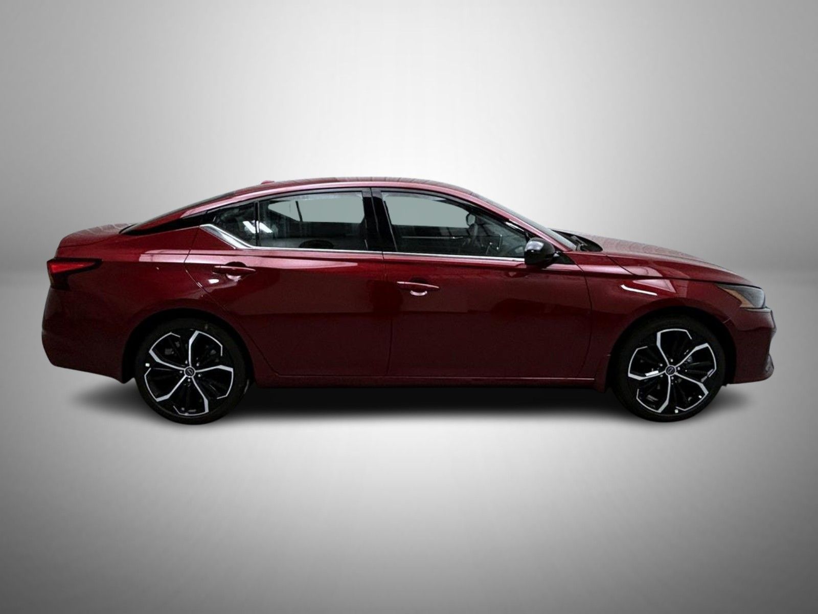 2025 Nissan Altima 2.5 SR photo 4
