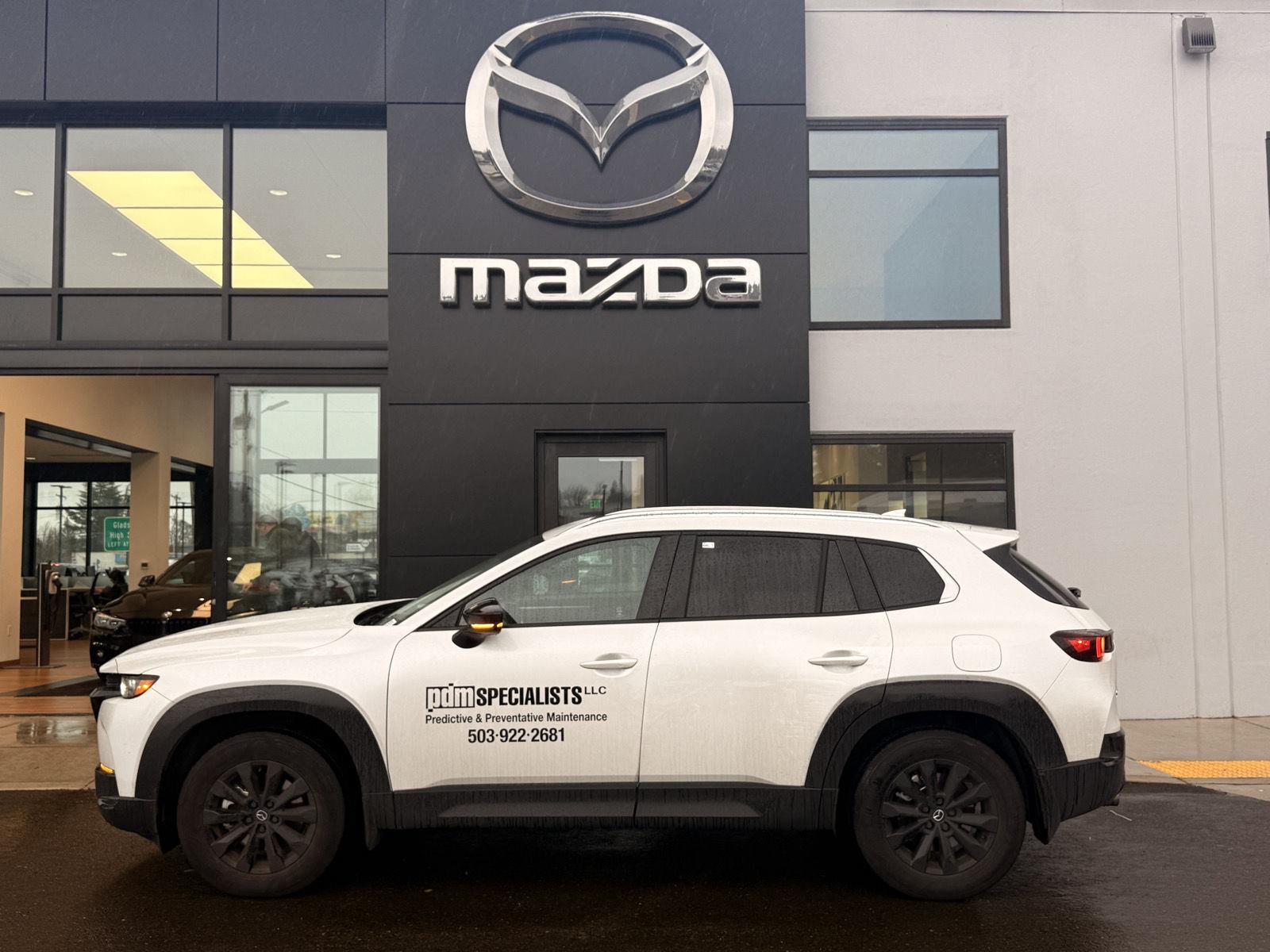 2025 Mazda CX-50 Premium's photo