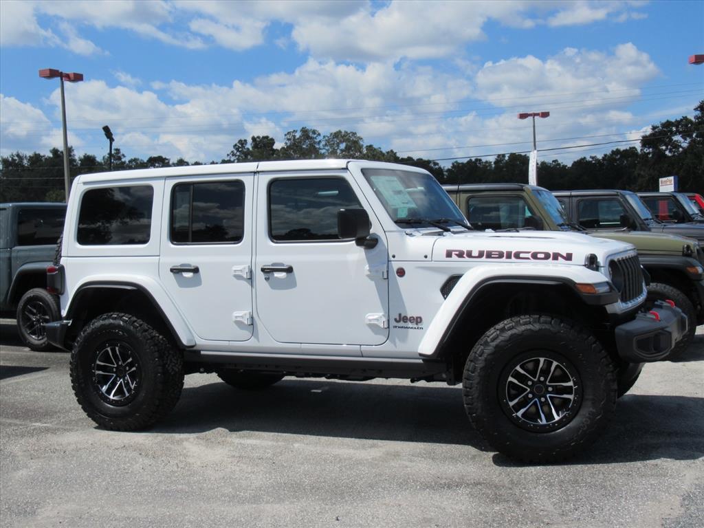 2025 Jeep Wrangler Rubicon photo 2