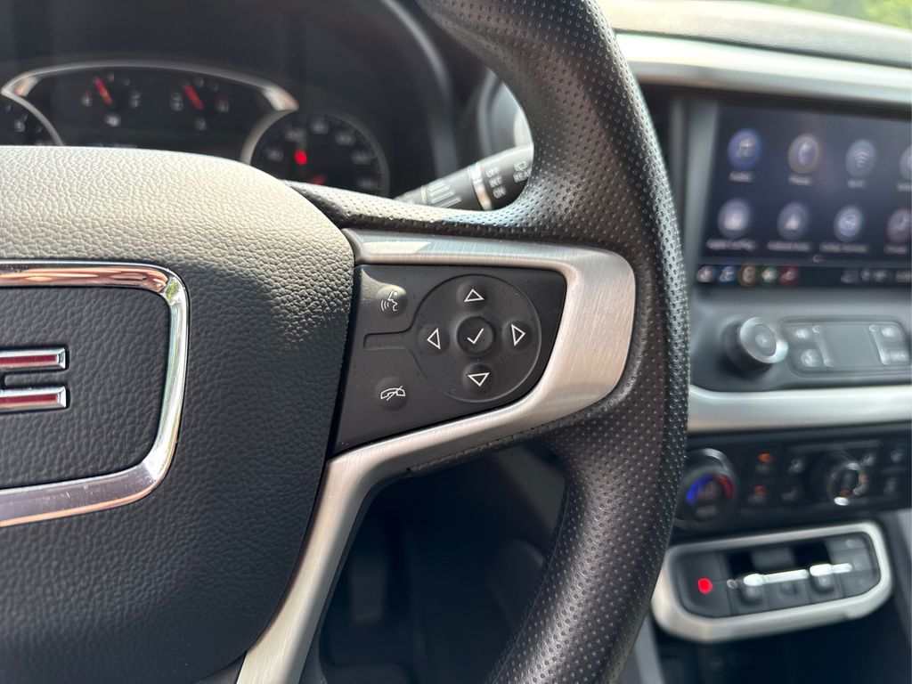 2023 Gmc Acadia SLE photo 23