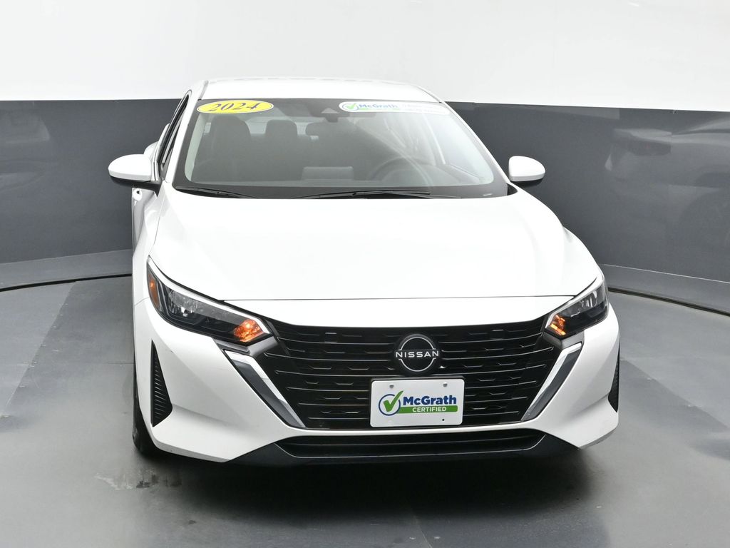 2024 Nissan Sentra SV photo 3