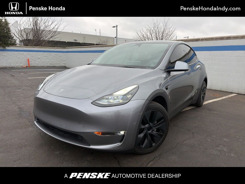 2024 Tesla Model Y Long Range's photo