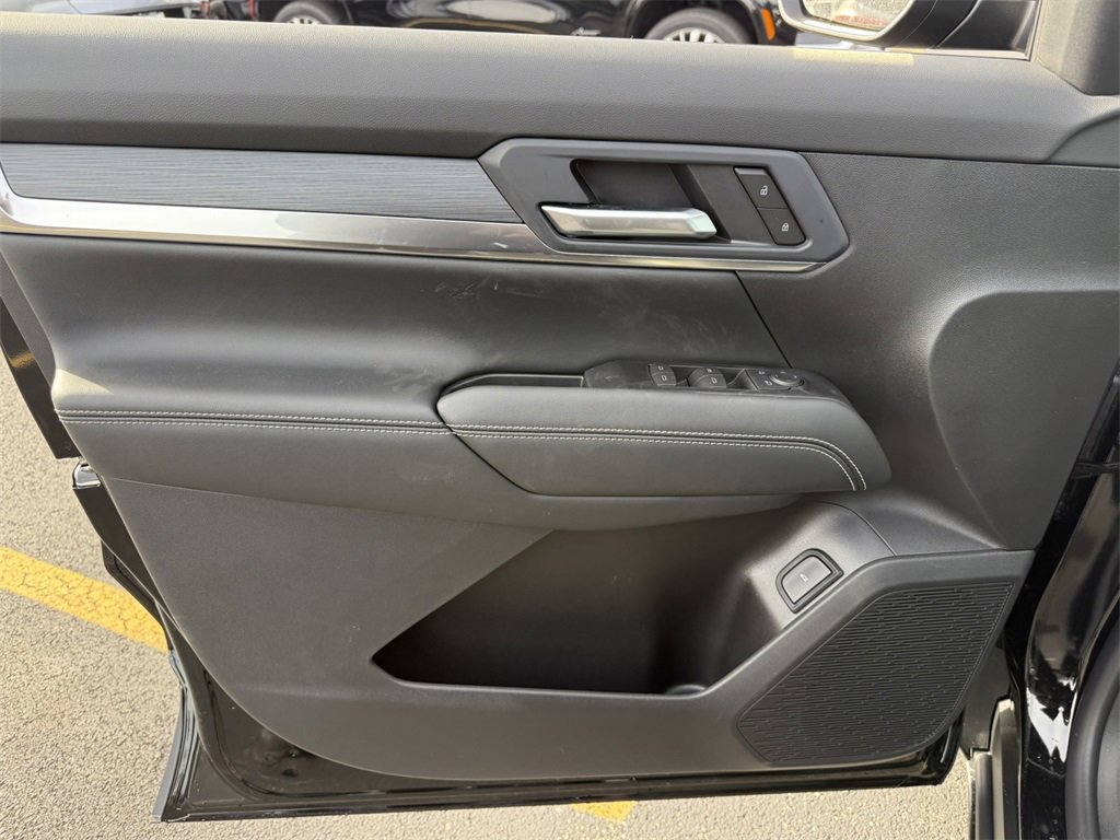 2026 GMC TERRAIN - Image 13