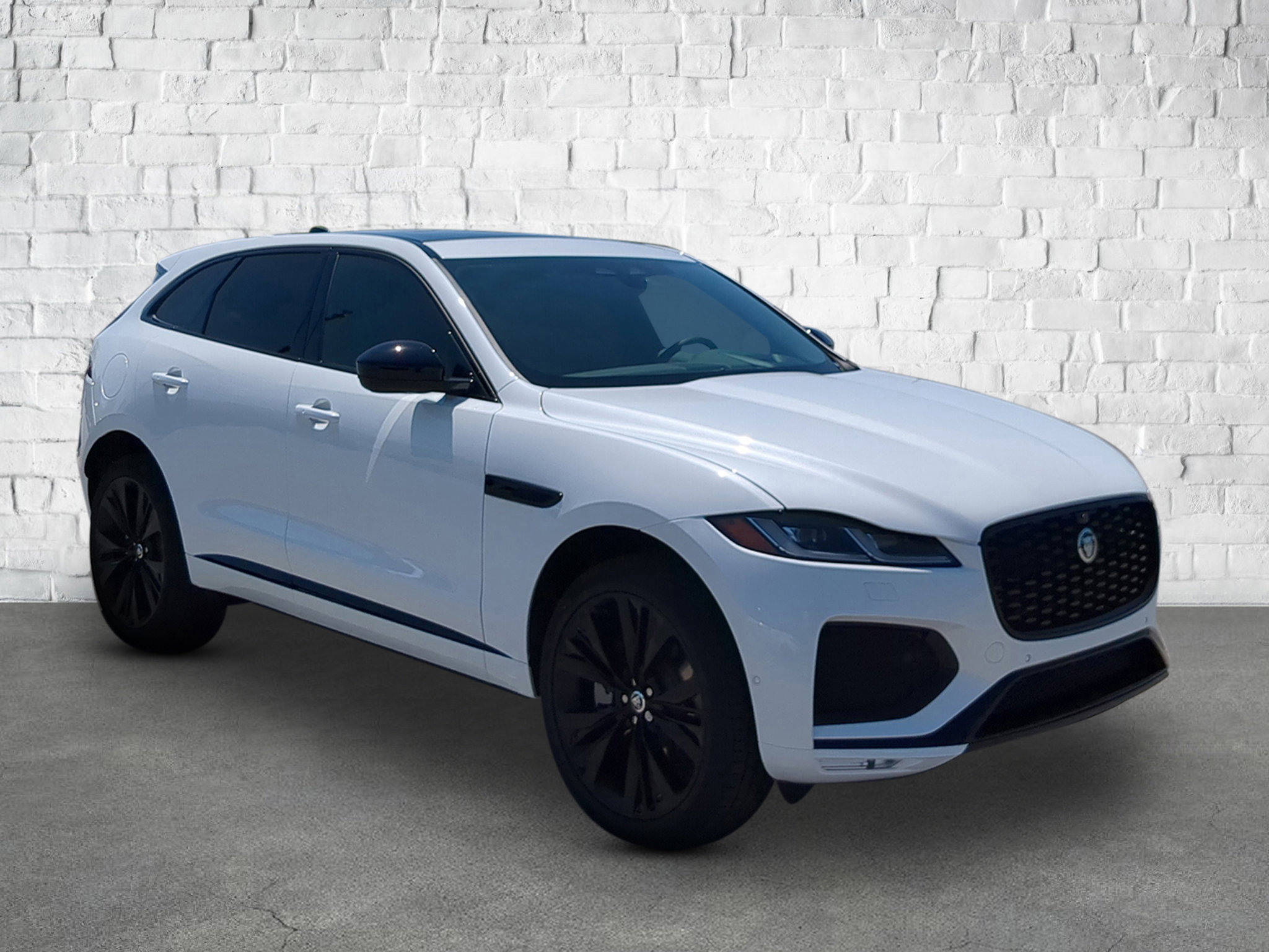 2026 Jaguar F-PACE P400 R-Dynamic S photo 5