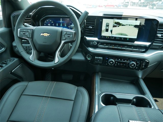 2025 Chevrolet Silverado 3500HD High Country photo 15
