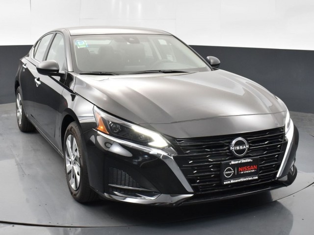 2025 Nissan Altima