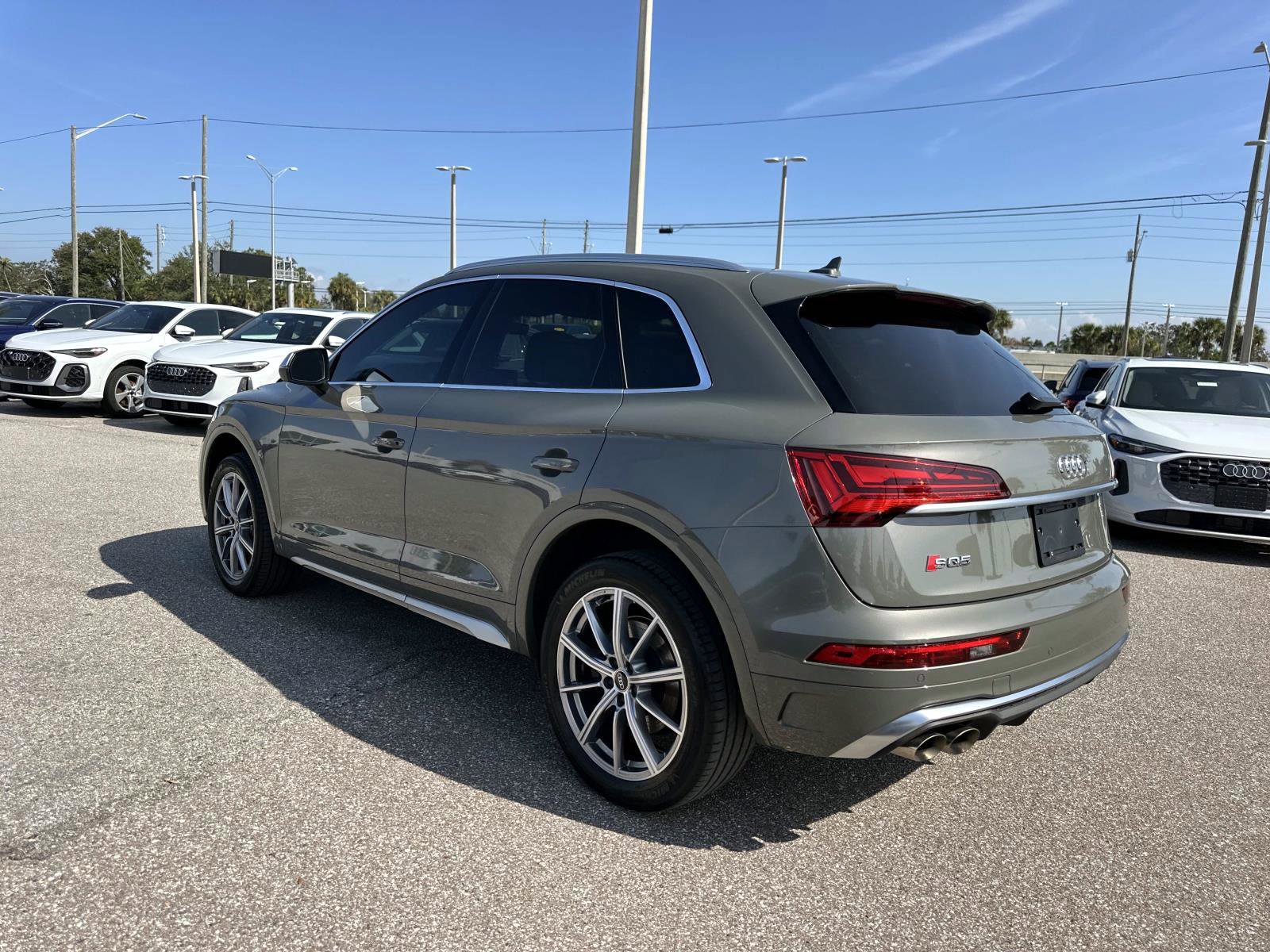2023 Audi SQ5 Premium Plus photo 4