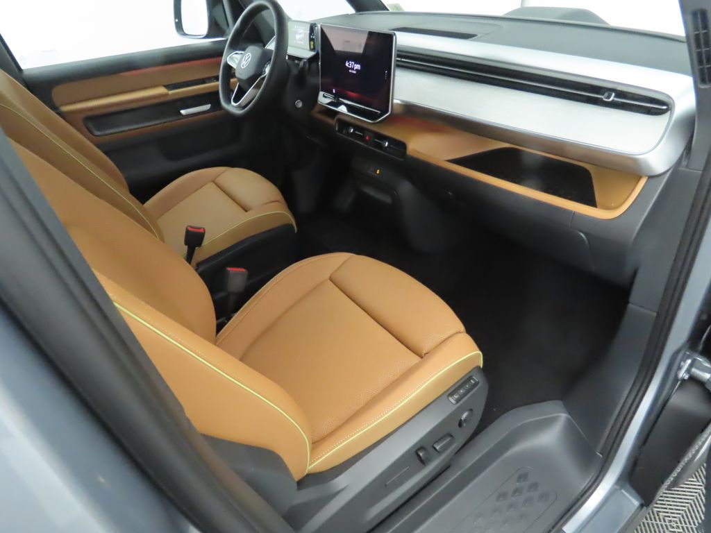 2025 Volkswagen ID. Buzz Pro Plus photo 19
