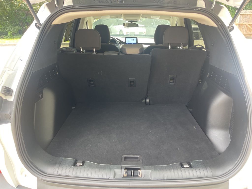2021 Ford Escape SE photo 16