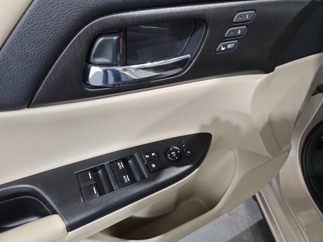 2013 Honda Accord EX-L photo 15