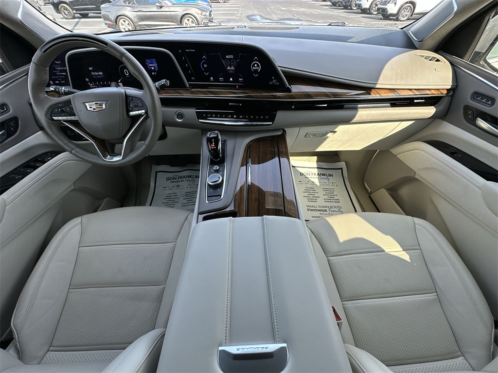 2024 Cadillac Escalade Premium Luxury Platinum photo 18