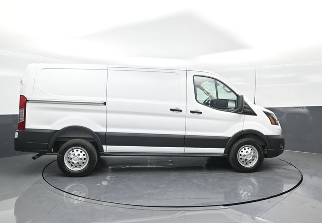 2025 Ford Transit photo 3