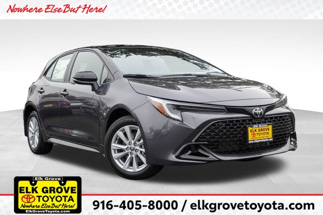 2026 Toyota Corolla Hatchback SE's photo
