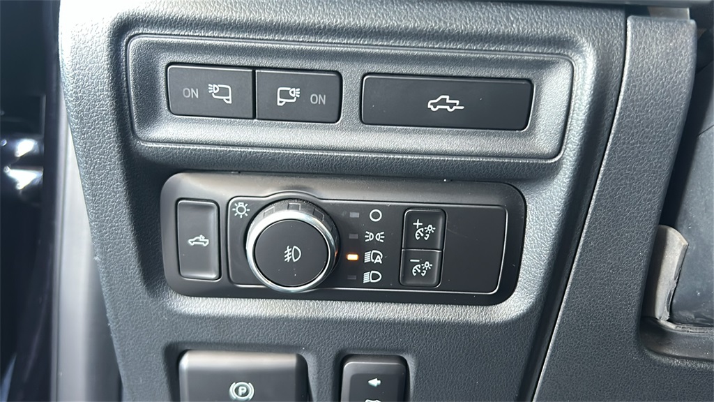 2021 Ford F-150 Lariat photo 19