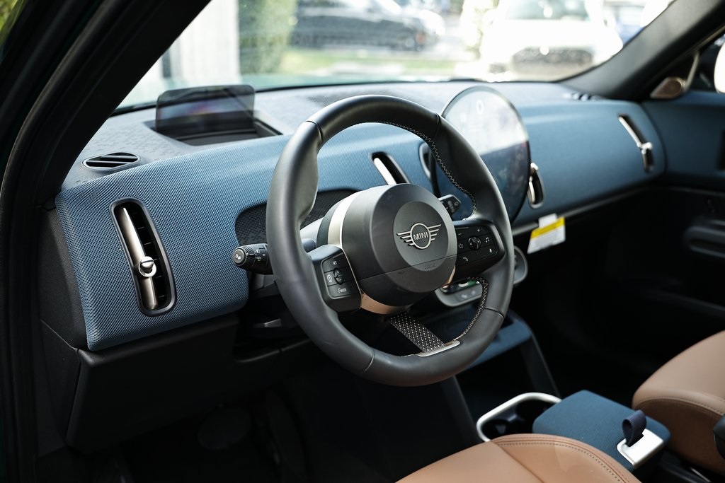 2025 Mini Cooper S ALL4 photo 19