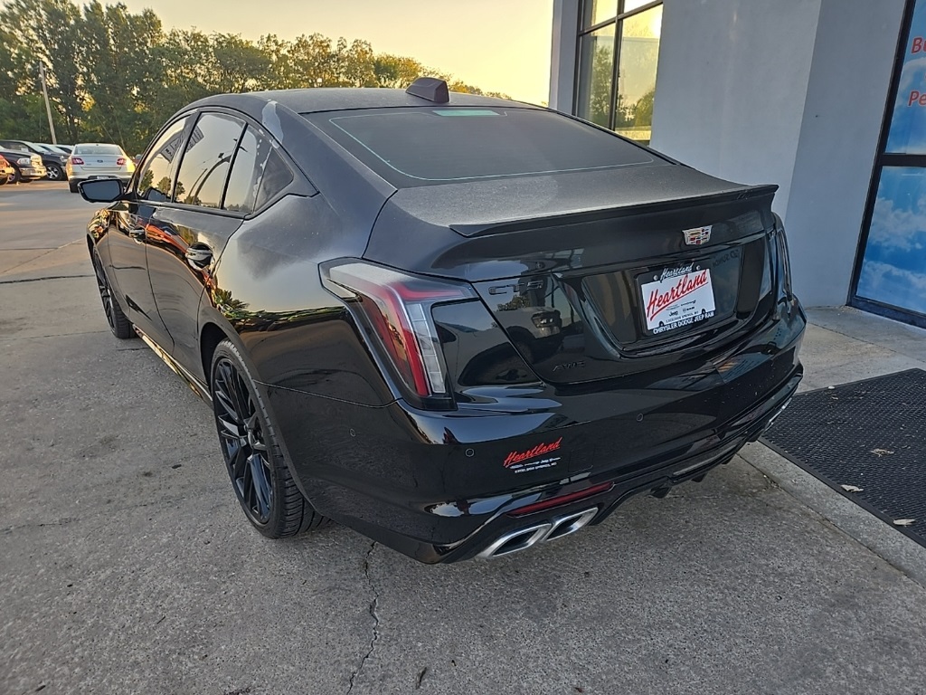 2026 Cadillac CT5 V photo 5