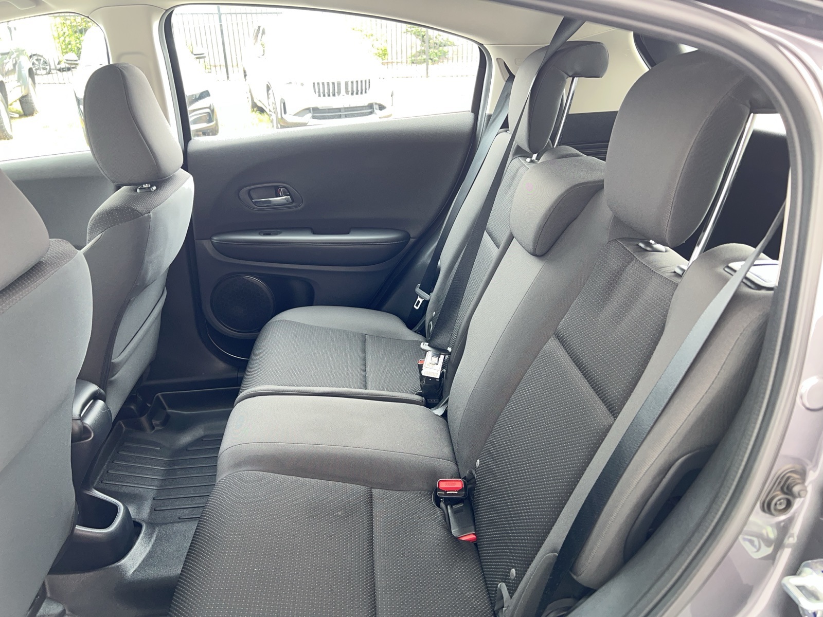 2021 Honda HR-V LX photo 9