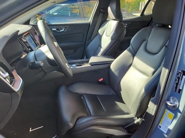 2023 Volvo S60 Ultimate photo 3