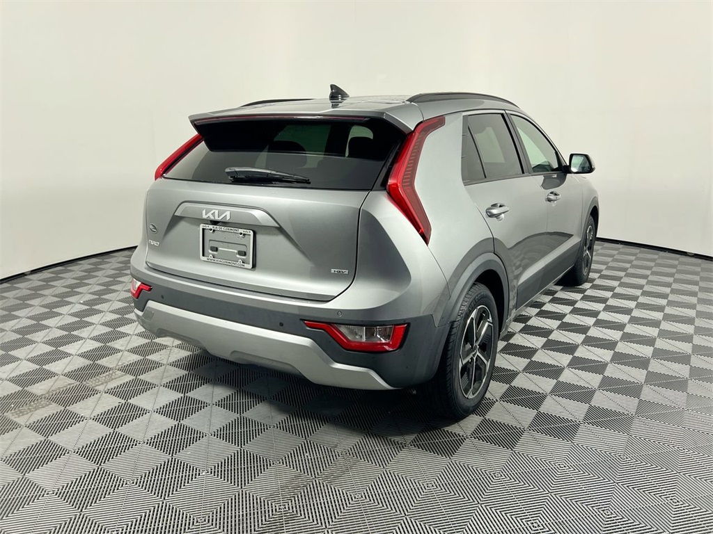 2026 Kia Niro EX photo 3