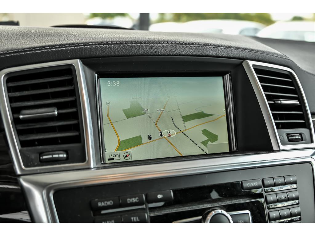 2014 Mercedes Benz GL 450 photo 16