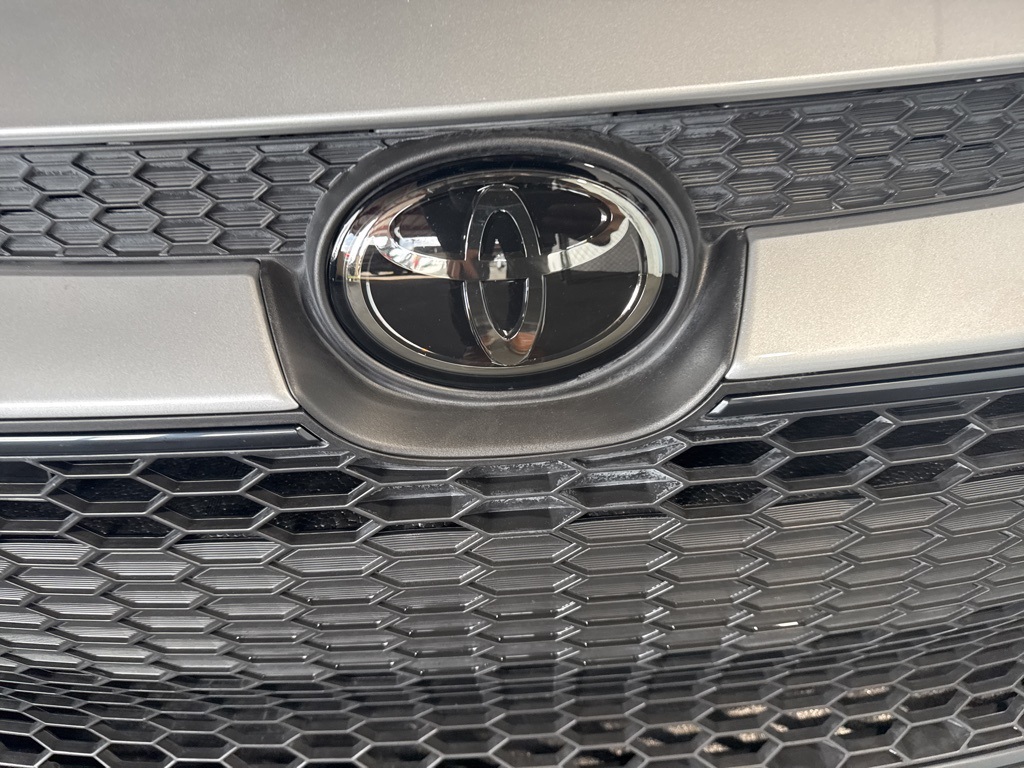 2022 Toyota Corolla L photo 11