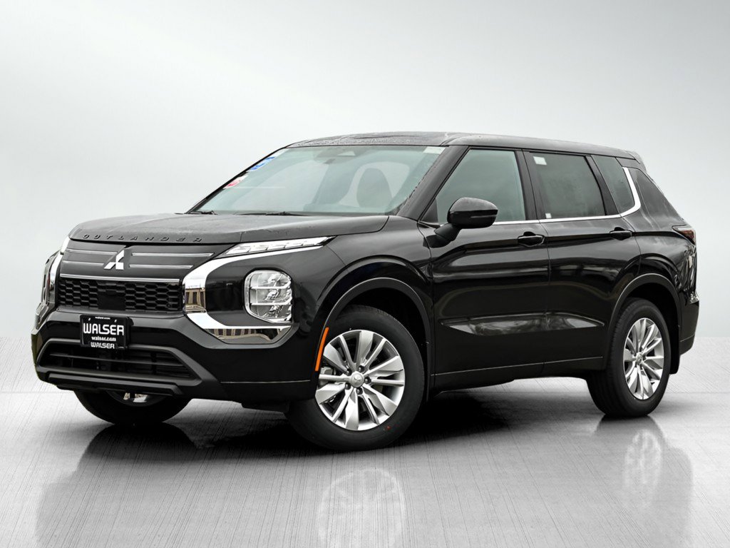 2025 Mitsubishi Outlander ES's photo