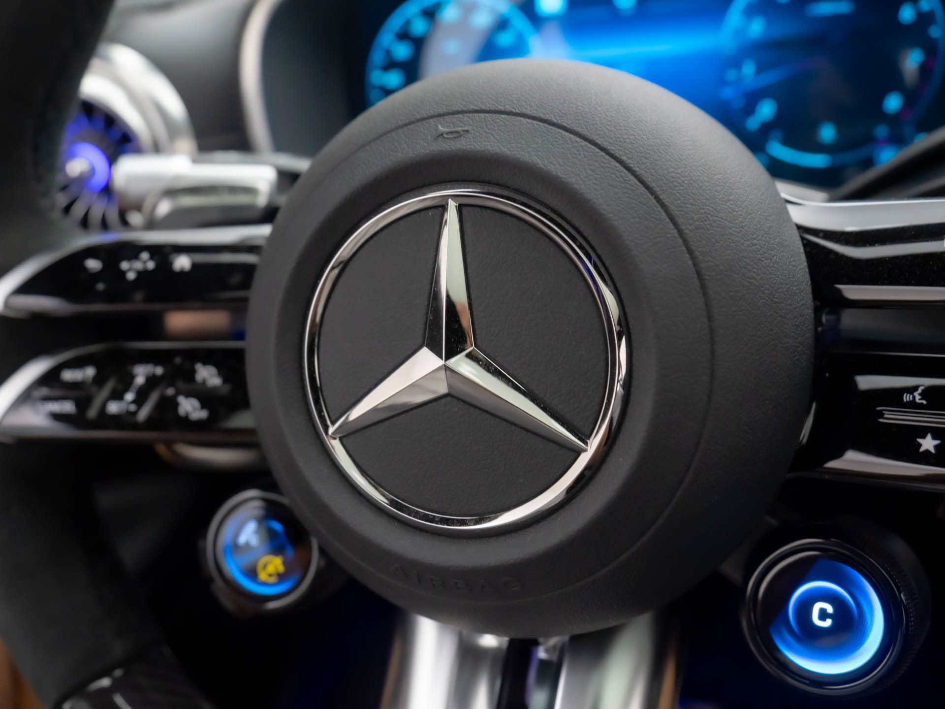 2026 Mercedes Benz AMG GT photo 24
