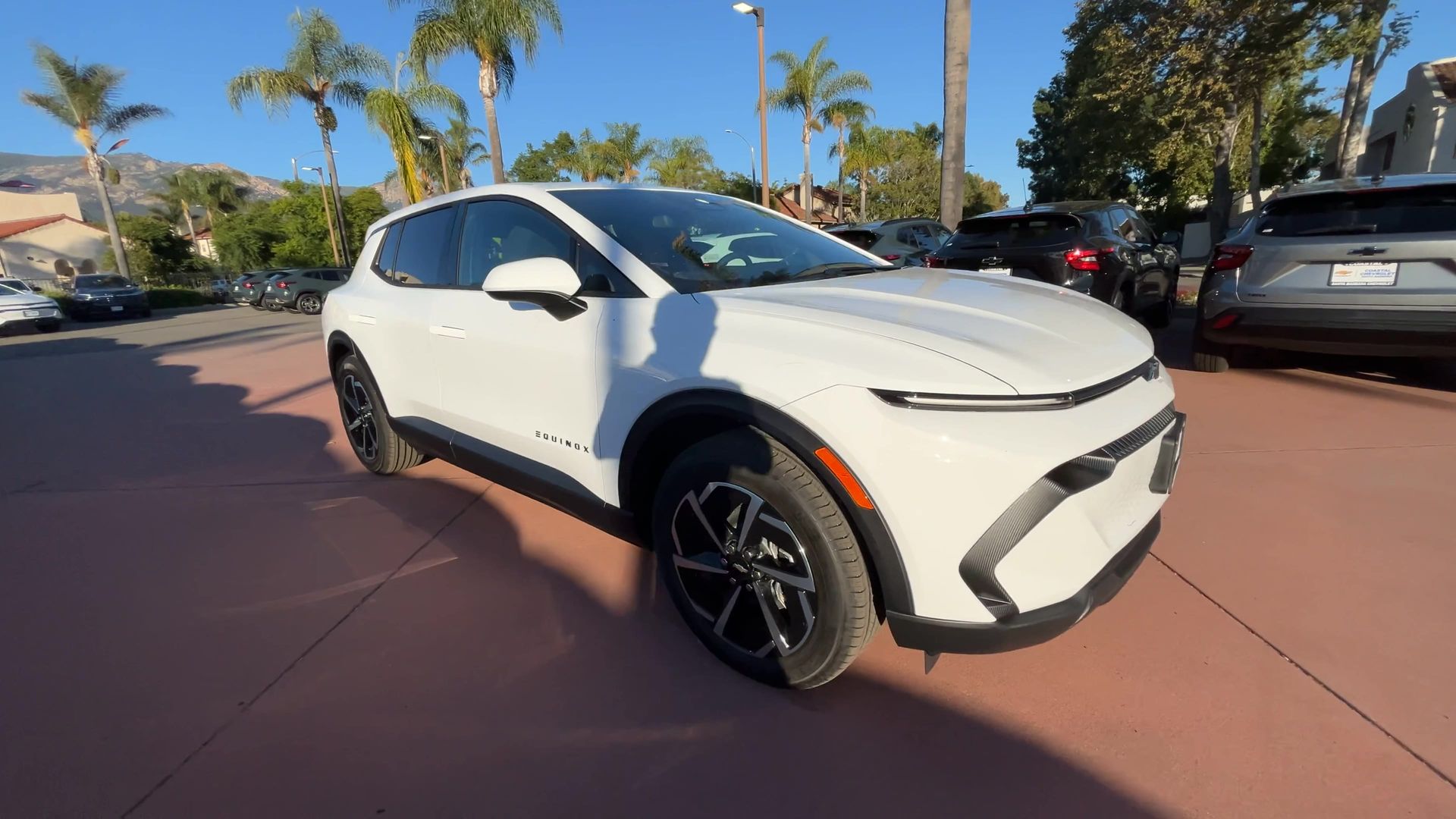 2026 Chevrolet Equinox EV 1LT photo 2