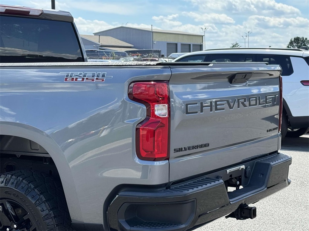 2021 Chevrolet Silverado 1500 Custom Trail Boss photo 9