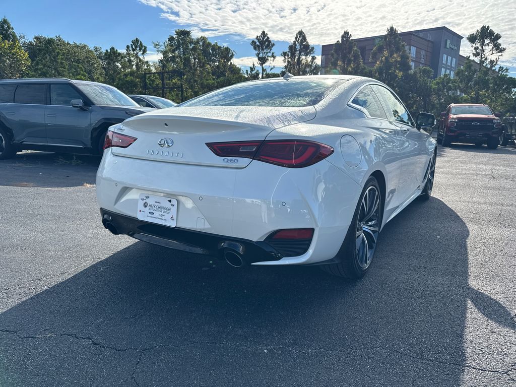 2021 Infiniti Q60 3.0t Luxe photo 3