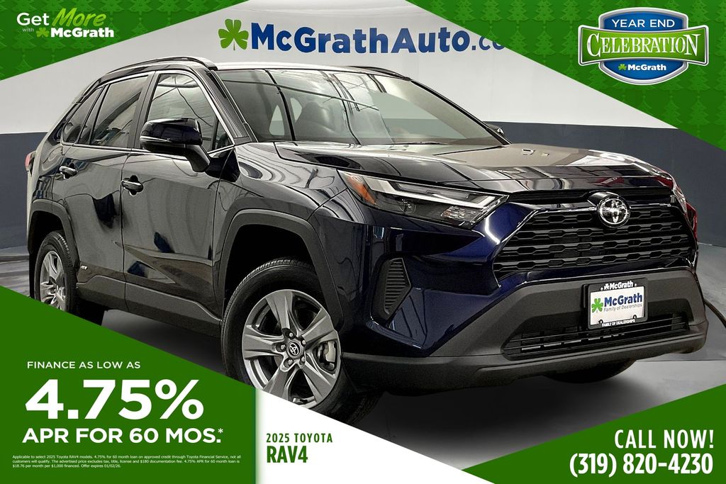 2025 Toyota RAV4 XLE's photo
