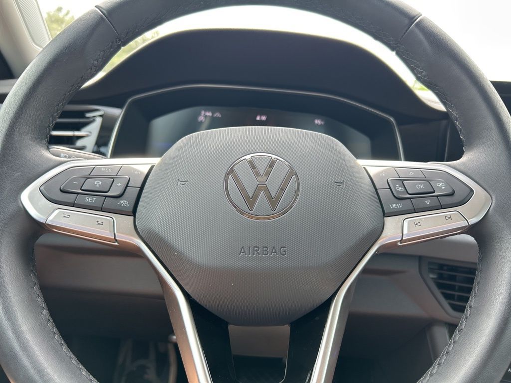 2025 Volkswagen Jetta 1.5T SE photo 17