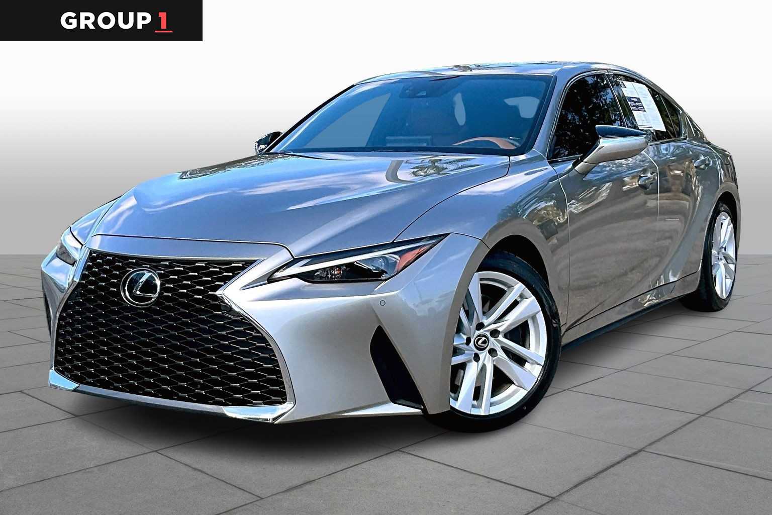 2023 Lexus IS 300