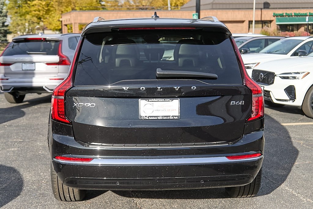 2026 VOLVO XC90 - Image 7
