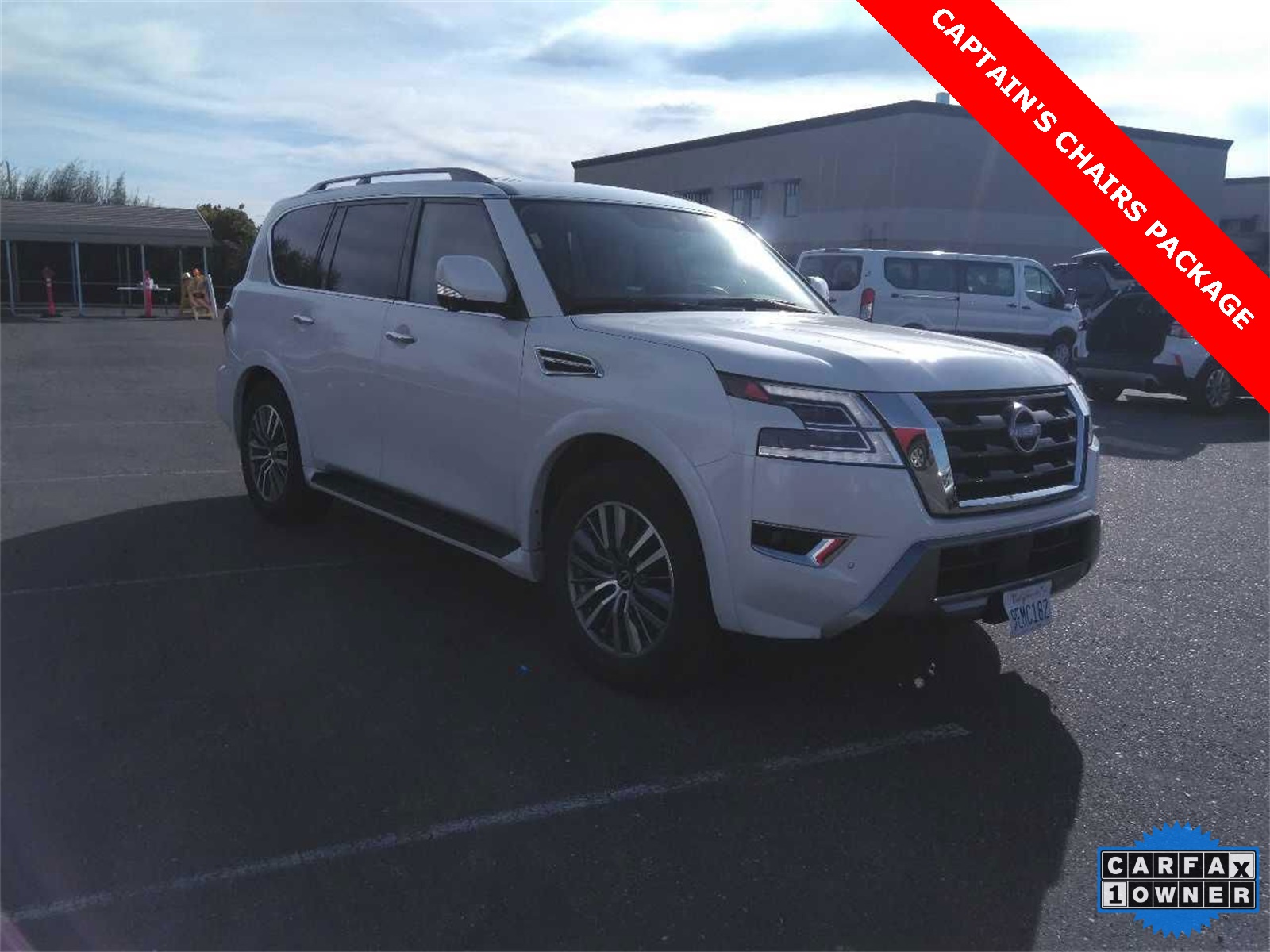 2023 Nissan Armada SL's photo