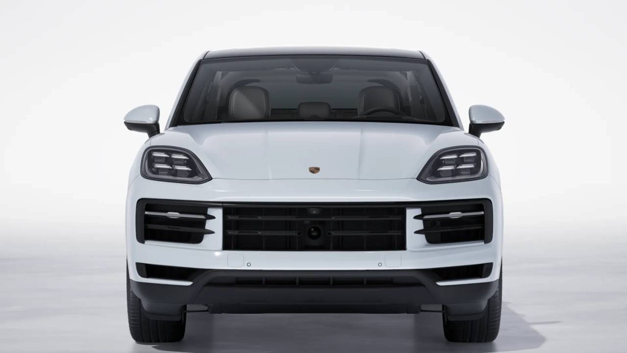 2026 Porsche Cayenne Coupe photo 9
