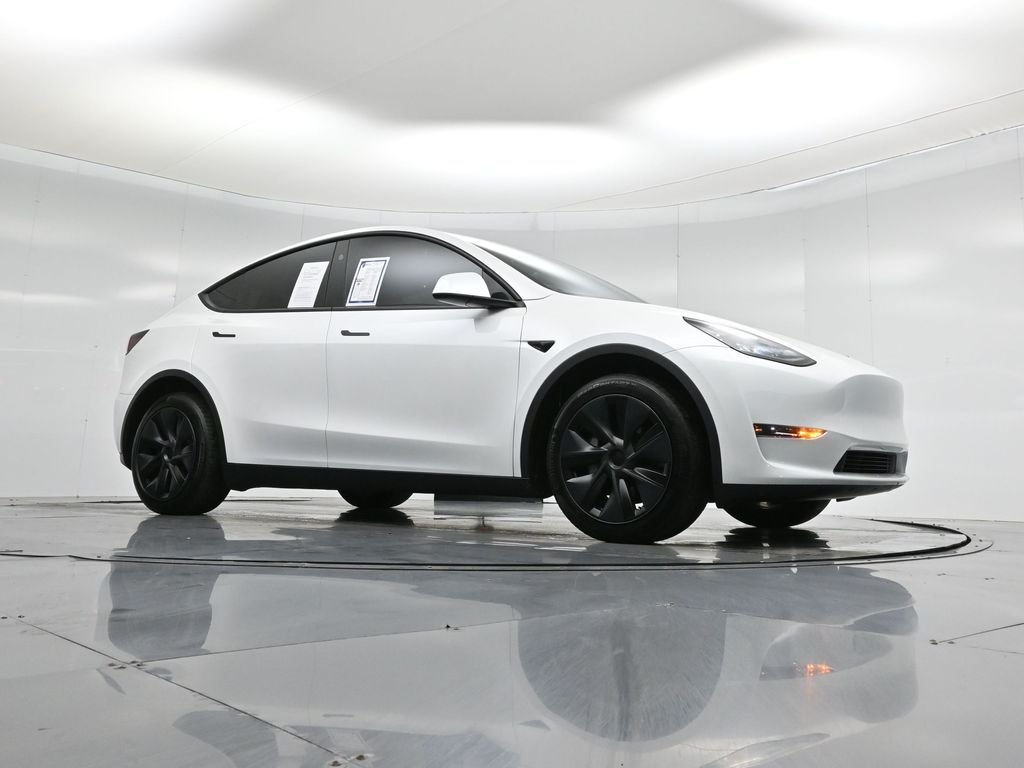 Used 2025 Tesla Model Y Long Range with VIN 7SAYGDEE2SF239261 for sale in Northfield, Minnesota