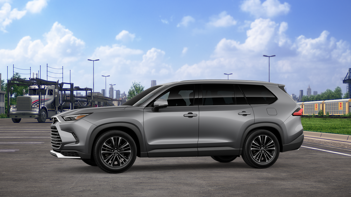 2026 Toyota Grand Highlander Hybrid MAX Platinum AWD photo 3